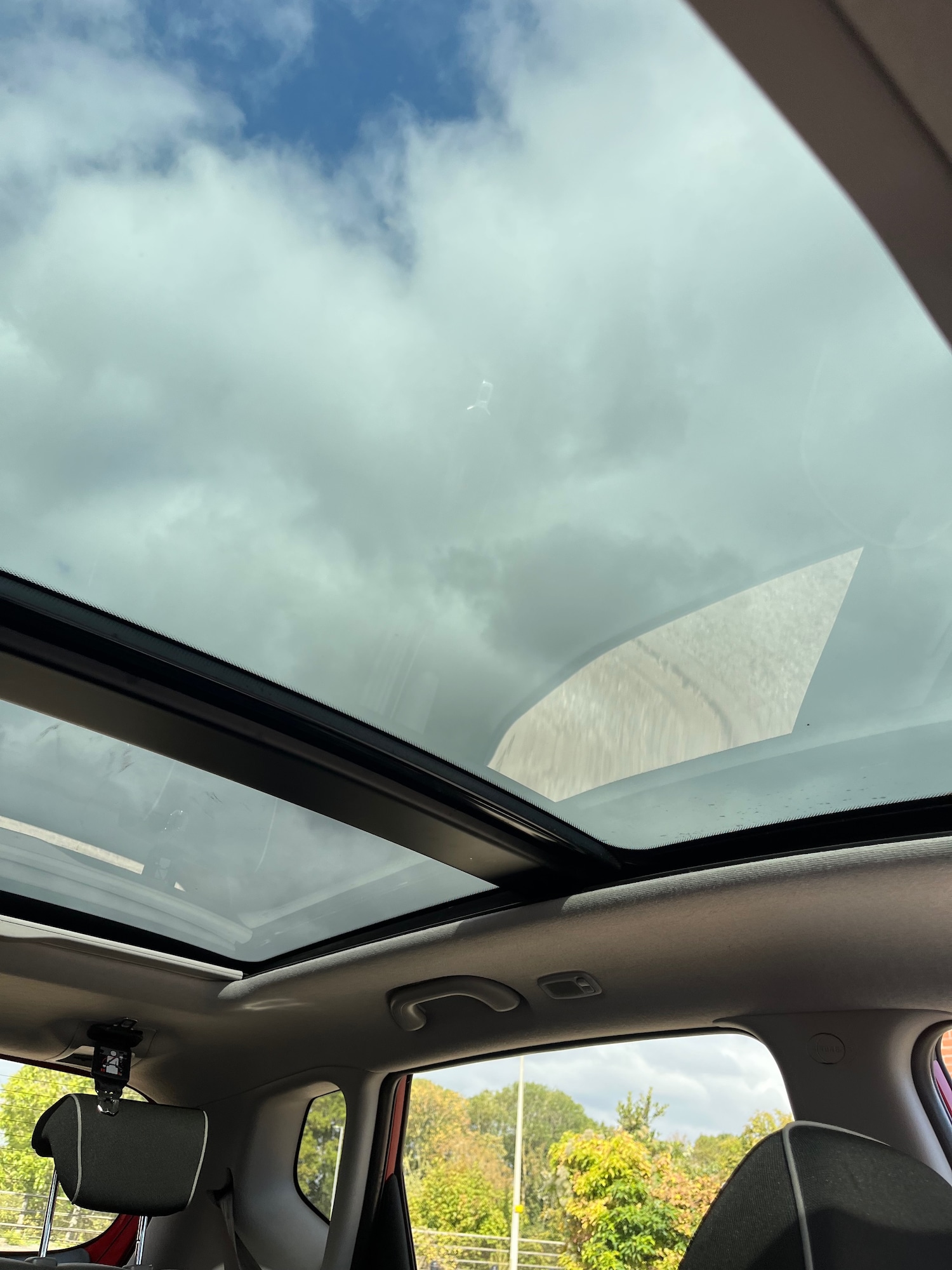 Used Kia Venga 2011 for sale - 76076773: Photo 23