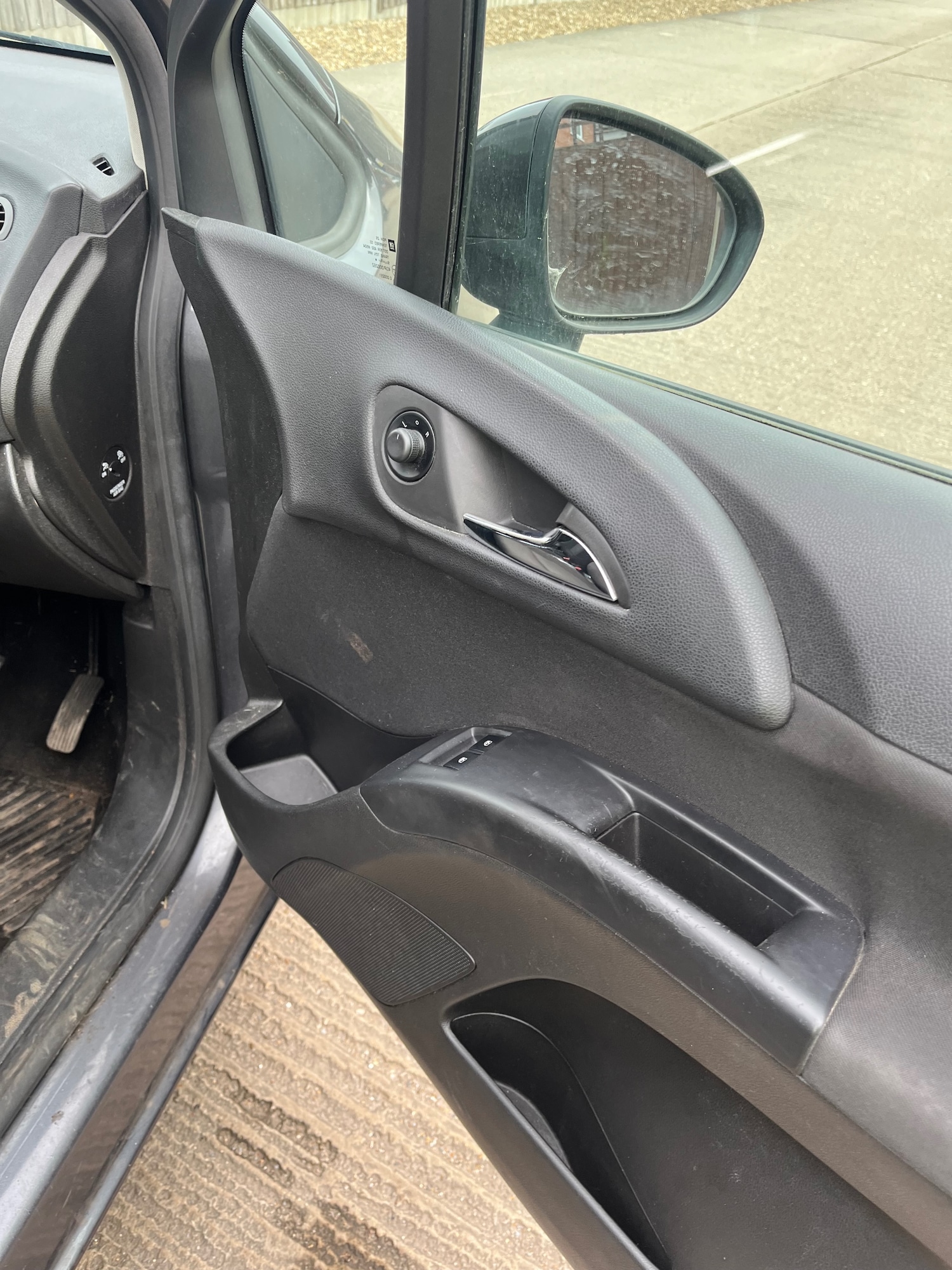 Used Vauxhall Meriva 2010 for sale - 77557261: Photo 17