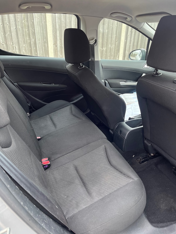 Used Peugeot 308 2011 for sale - 76264461: Photo 13