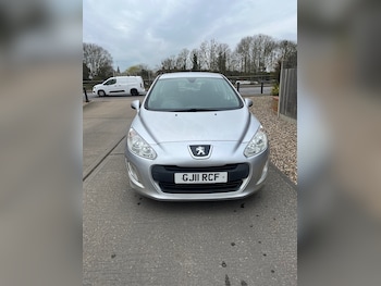 Used Peugeot 308 2011 for sale - 76264461: Photo