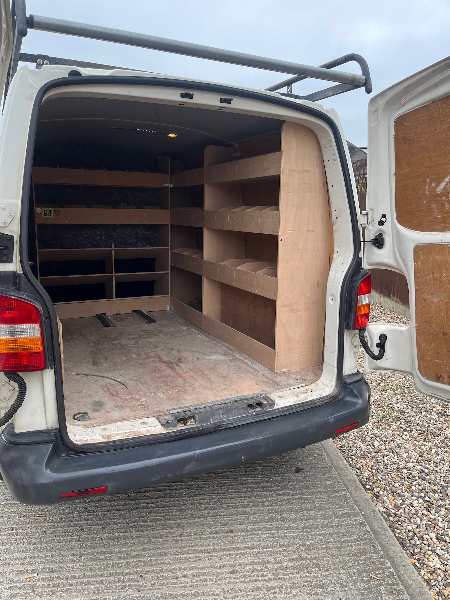 Used Volkswagen Transporter 2009 for sale - 76262916: Photo 14