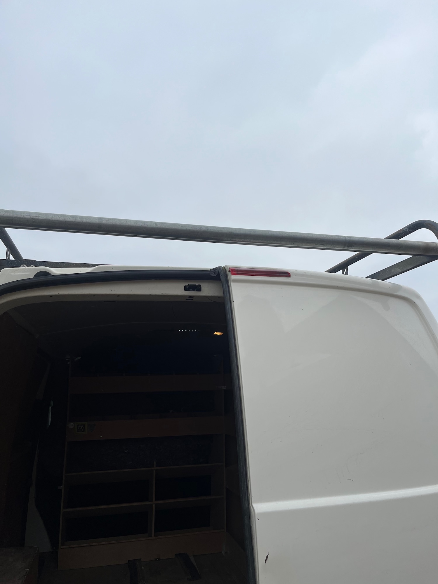 Used Volkswagen Transporter 2009 for sale - 76262916: Photo 15