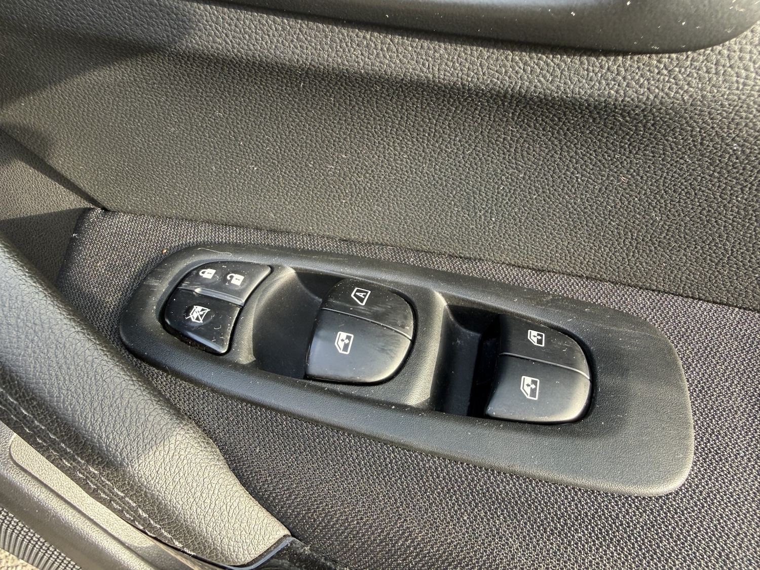 Used Renault Kadjar 2017 for sale - 78125147: Photo 23