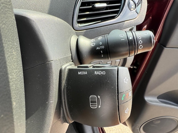 Used Renault Grand Scenic 2013 for sale - 75289274: Photo 32
