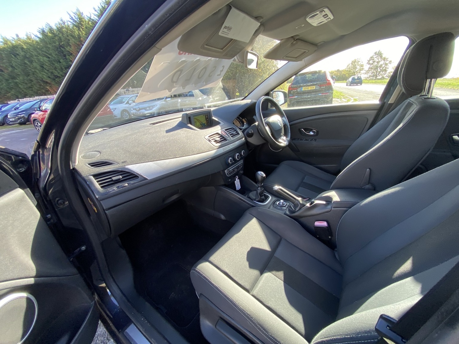 Used Renault Megane 2011 for sale - 77464649: Photo 17