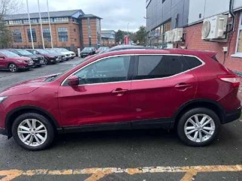 Used Nissan Qashqai 2015 for sale - 77400074: Photo 3
