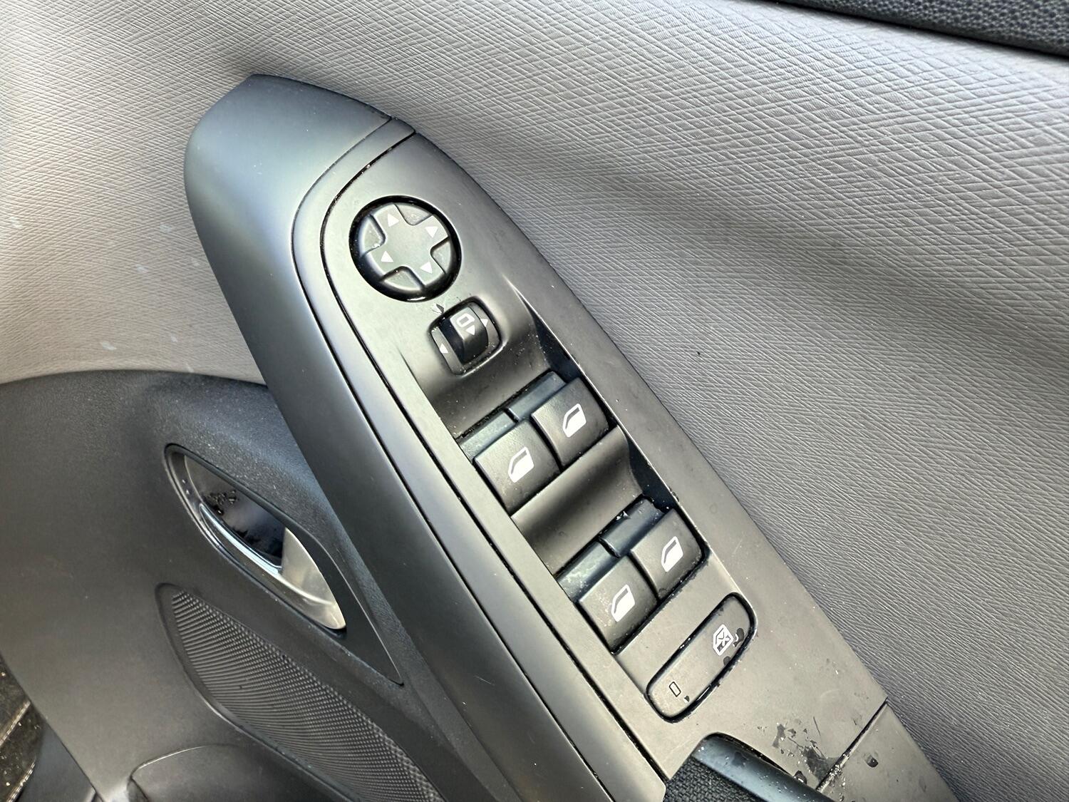 Used Citroen C4 Picasso 2016 for sale - 75223104: Photo 19