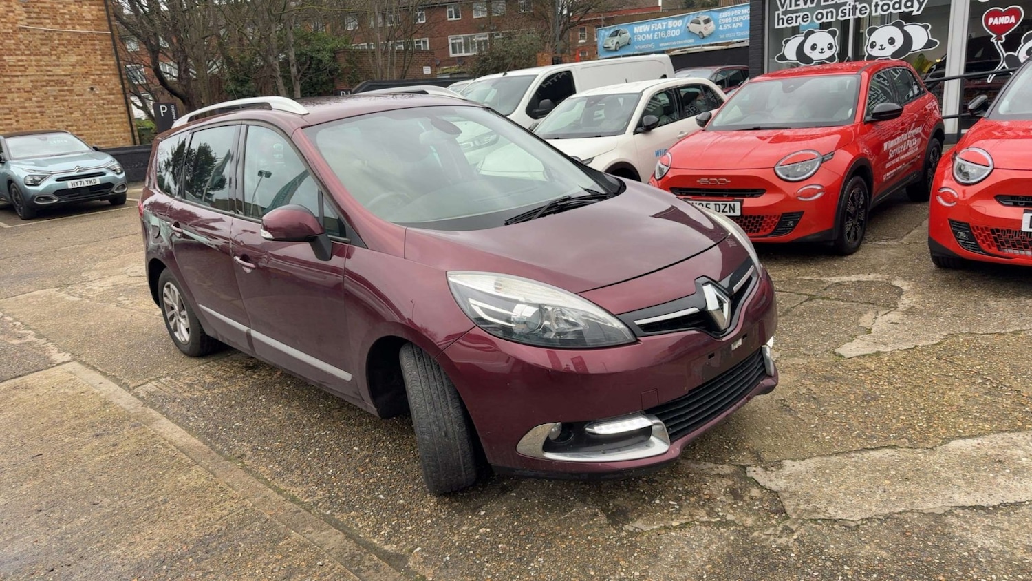 Used Renault Grand Scenic 2016 for sale - 77595412: Photo 2