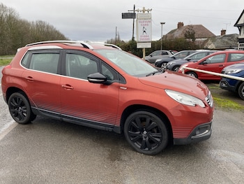 Used Peugeot 2008 2015 for sale - 78285952: Photo