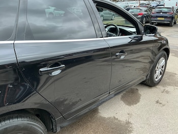 Used Volvo XC60 2017 for sale - 77508403: Photo