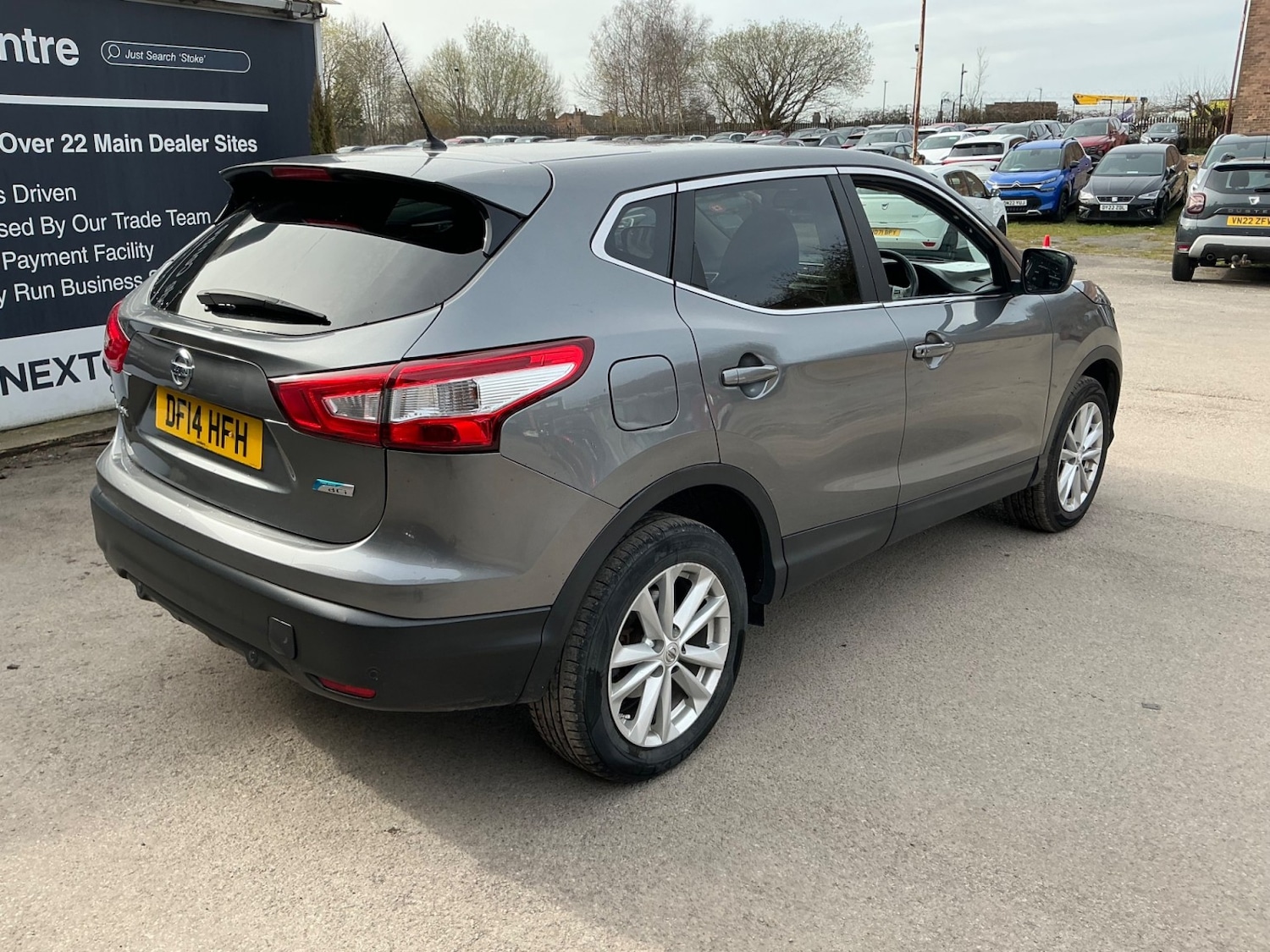 Used Nissan Qashqai 2014 for sale - 78018380: Photo 3