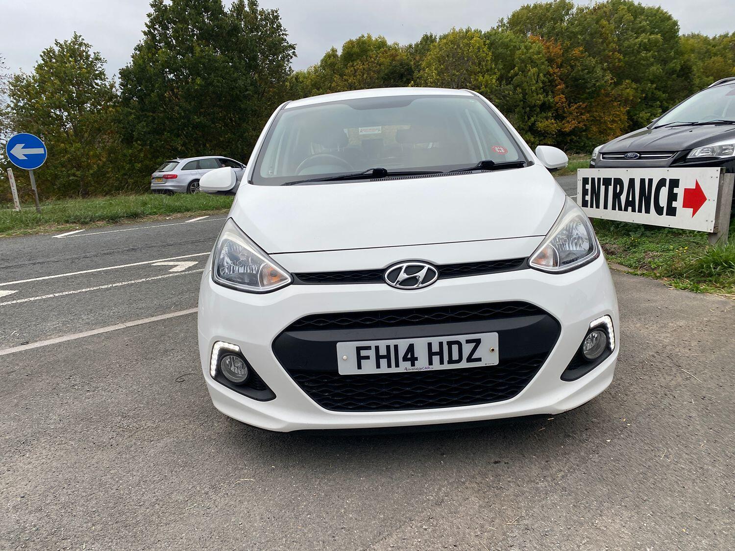 Used Hyundai i10 2014 for sale - 76242869: Photo 3