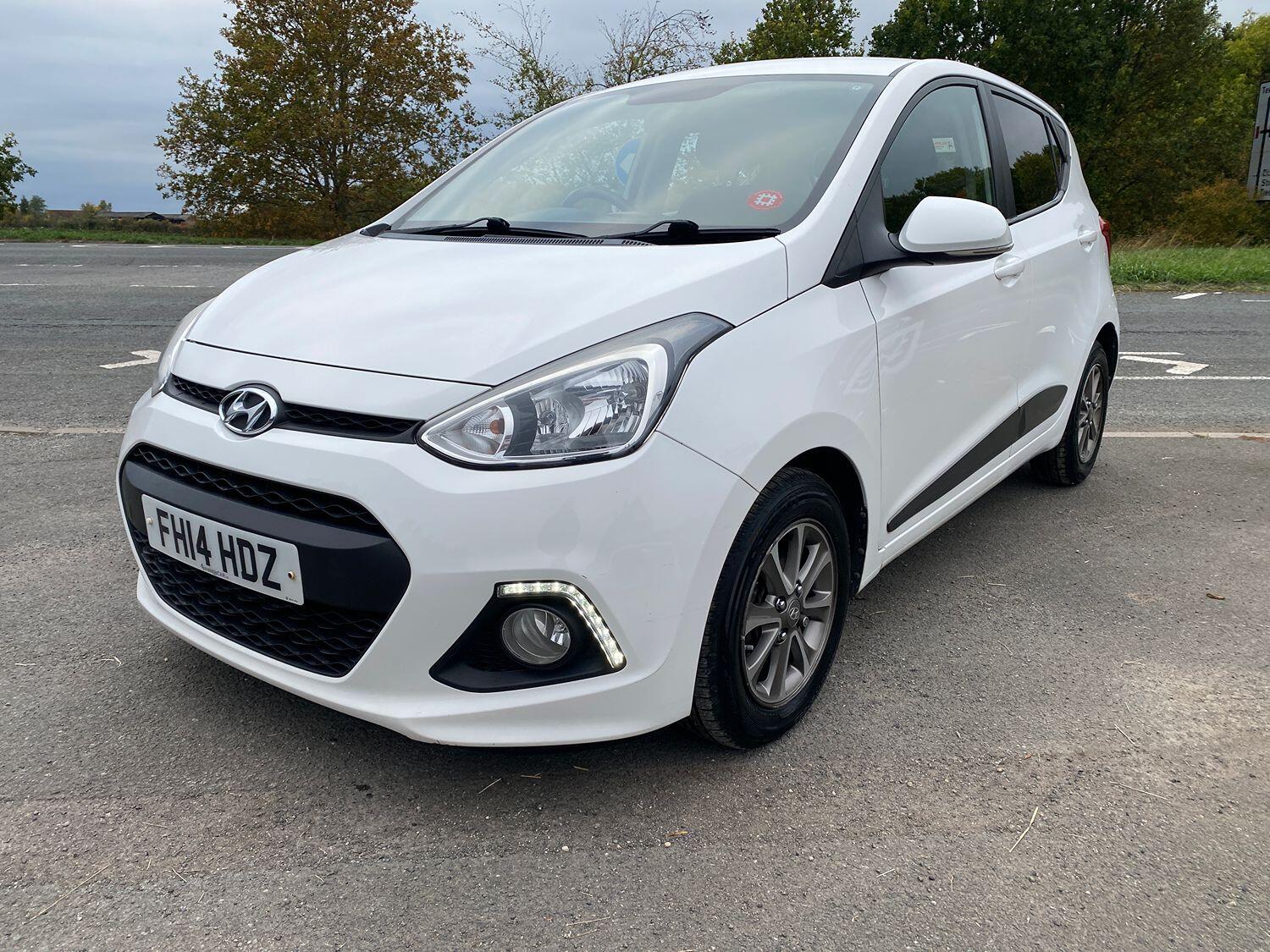Used Hyundai i10 2014 for sale - 76242869: Photo 4