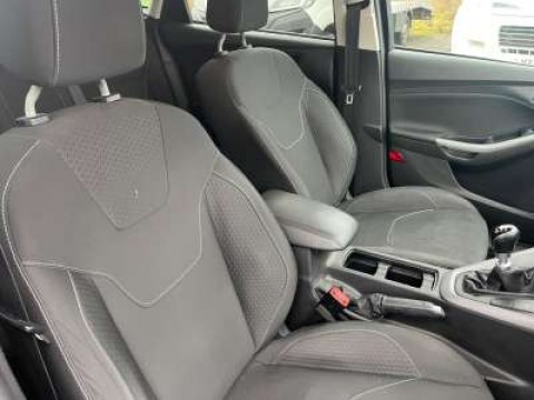 Used Ford Focus 2015 for sale - 77921348: Photo 13