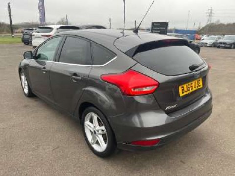 Used Ford Focus 2015 for sale - 77921348: Photo 3