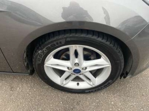 Used Ford Focus 2015 for sale - 77921348: Photo 8