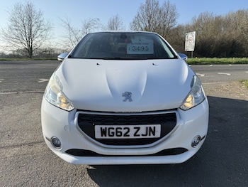 Used Peugeot 208 2013 for sale - 78285951: Photo