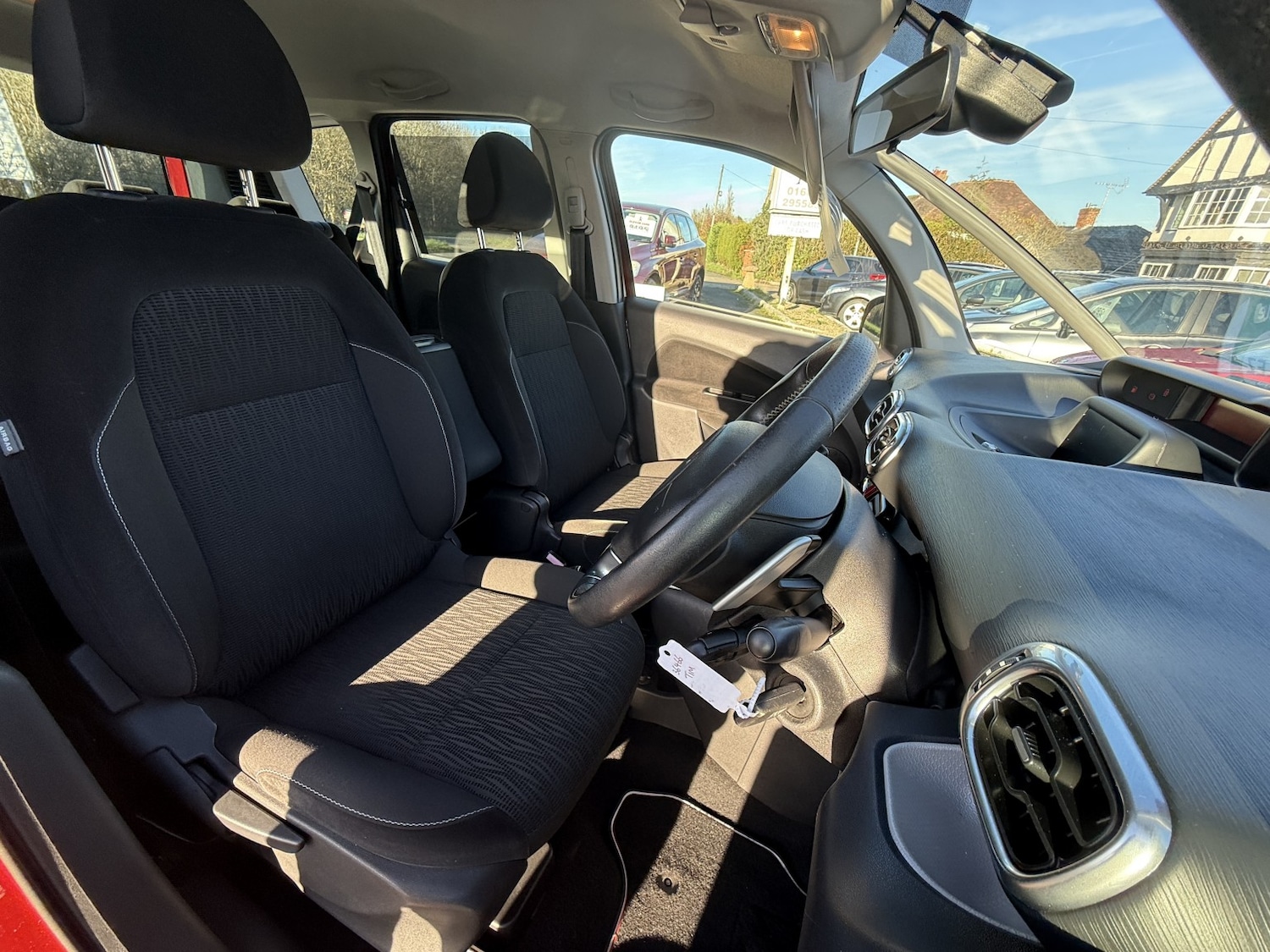 Used Citroen C3 Picasso 2012 for sale - 76643439: Photo 11