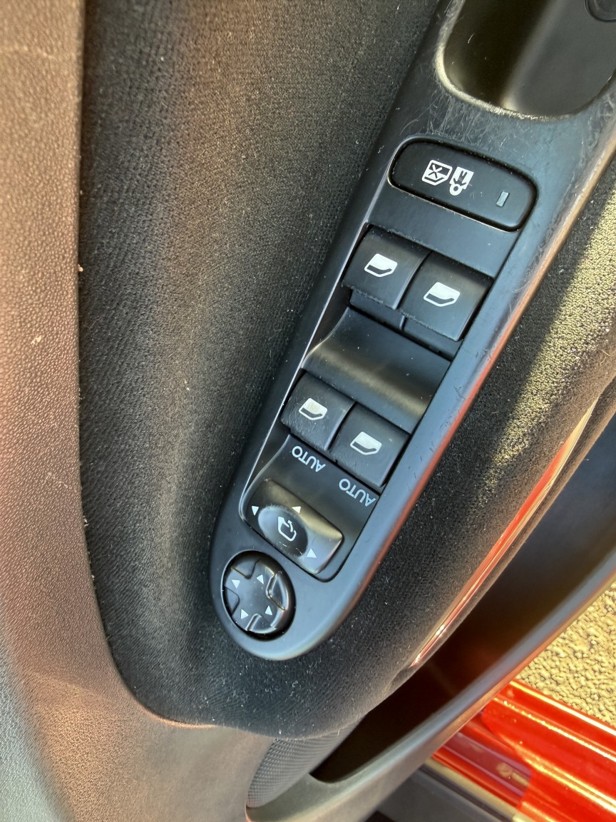 Used Citroen C3 Picasso 2012 for sale - 76643439: Photo 22