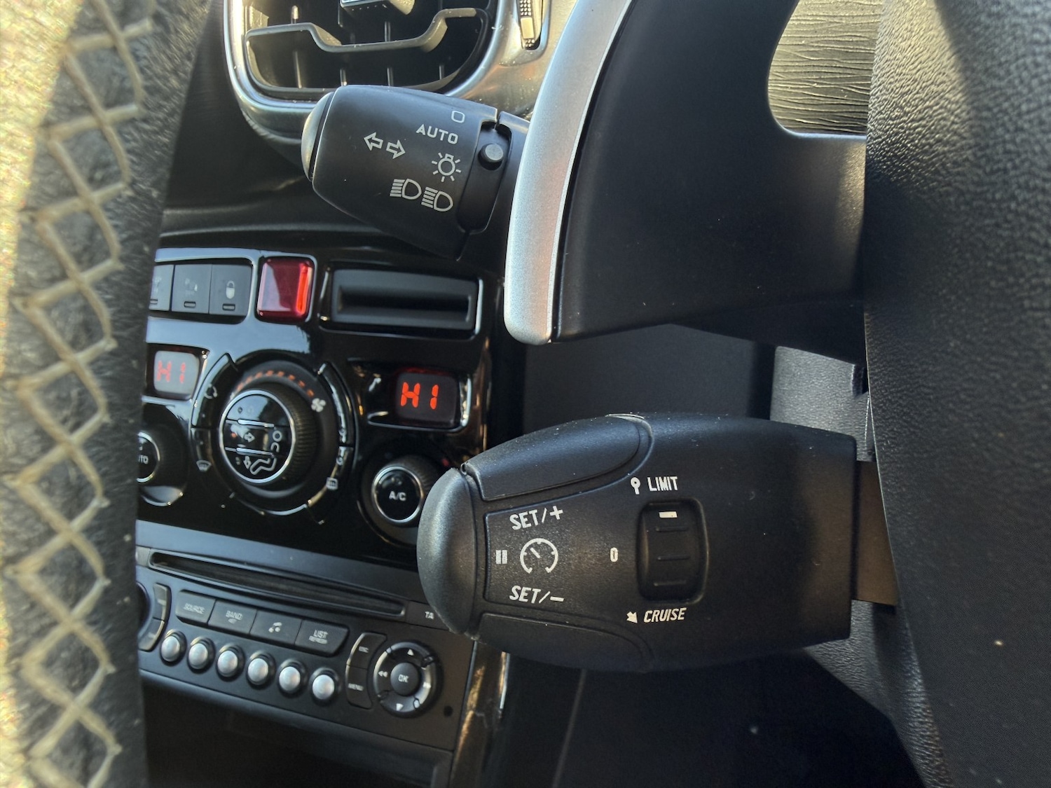 Used Citroen C3 Picasso 2012 for sale - 76643439: Photo 26