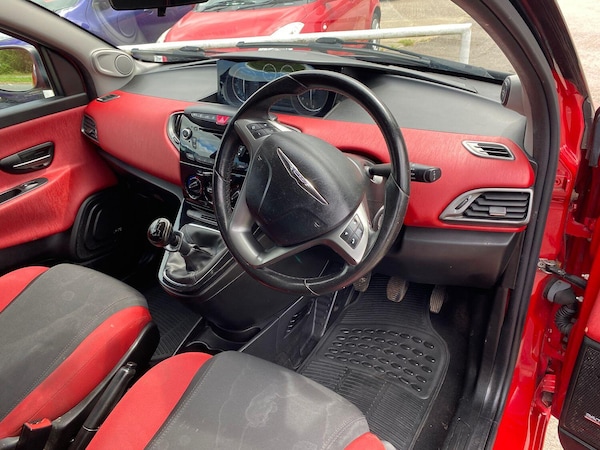 Used Chrysler Ypsilon 2013 for sale - 74864272: Photo 12