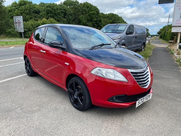 Used Chrysler Ypsilon 2013 for sale - 74864272: Photo 1