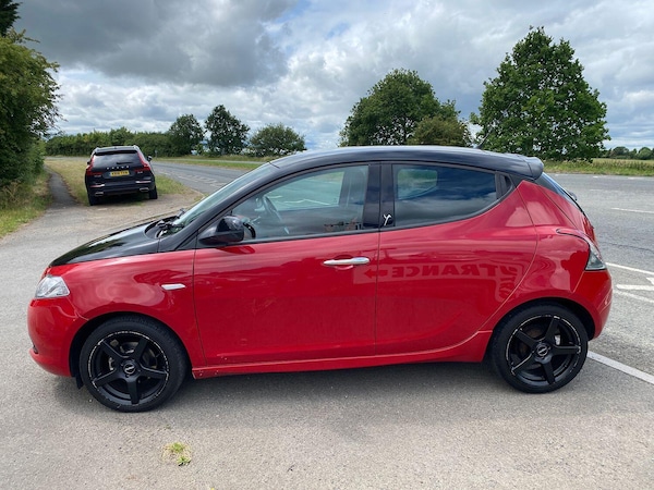 Used Chrysler Ypsilon 2013 for sale - 74864272: Photo 5