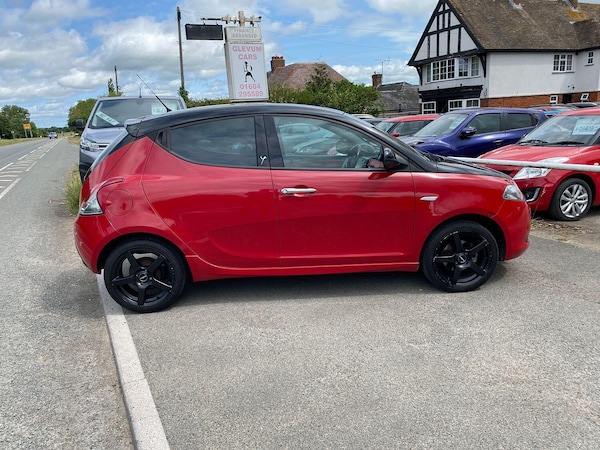 Used Chrysler Ypsilon 2013 for sale - 74864272: Photo 9