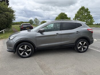 Used Nissan Qashqai 2016 for sale - 78545776: Photo