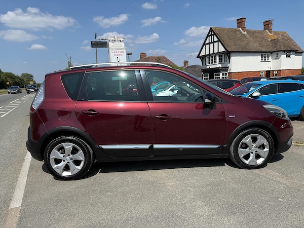 Used Renault Scenic 2013 for sale - 75338059: Photo 10