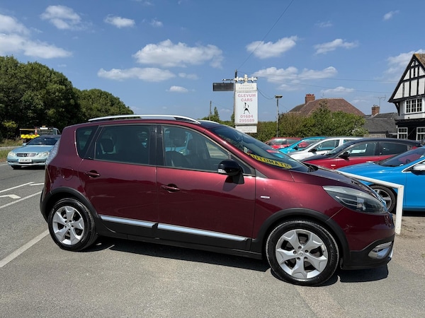 Used Renault Scenic 2013 for sale - 75338059: Photo 1