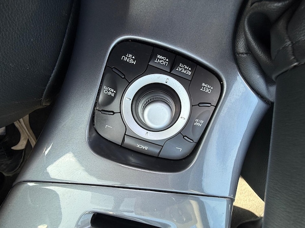 Used Renault Scenic 2013 for sale - 75338059: Photo 32