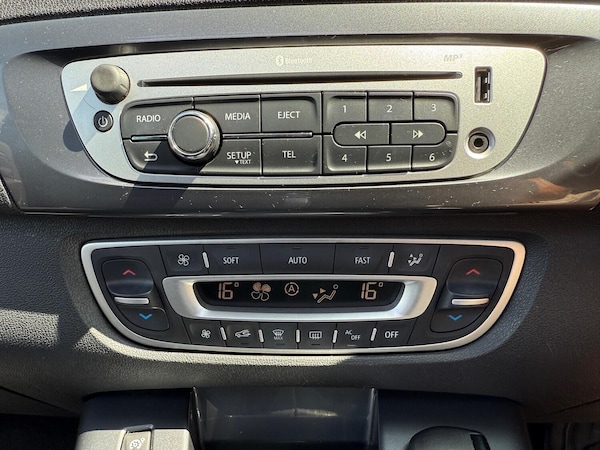Used Renault Scenic 2013 for sale - 75338059: Photo 36