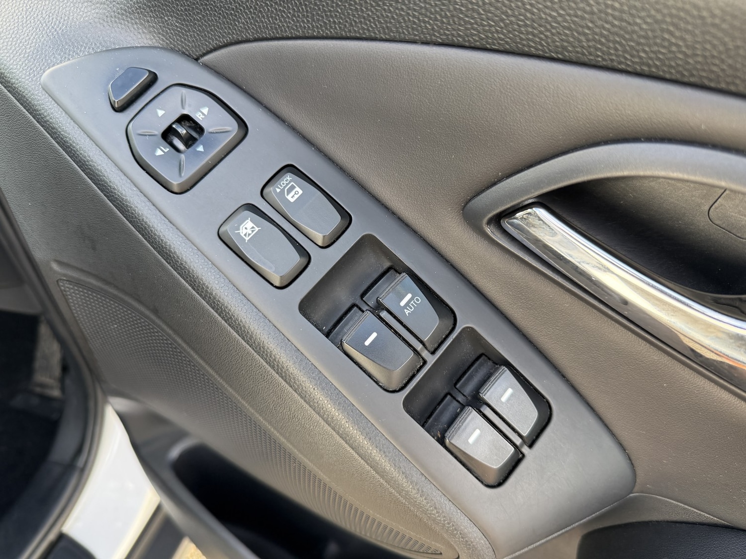 Used Hyundai Ix35 2012 for sale - 76656179: Photo 27