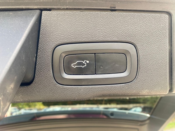 Used Volvo XC60 2018 for sale - 76120264: Photo 14