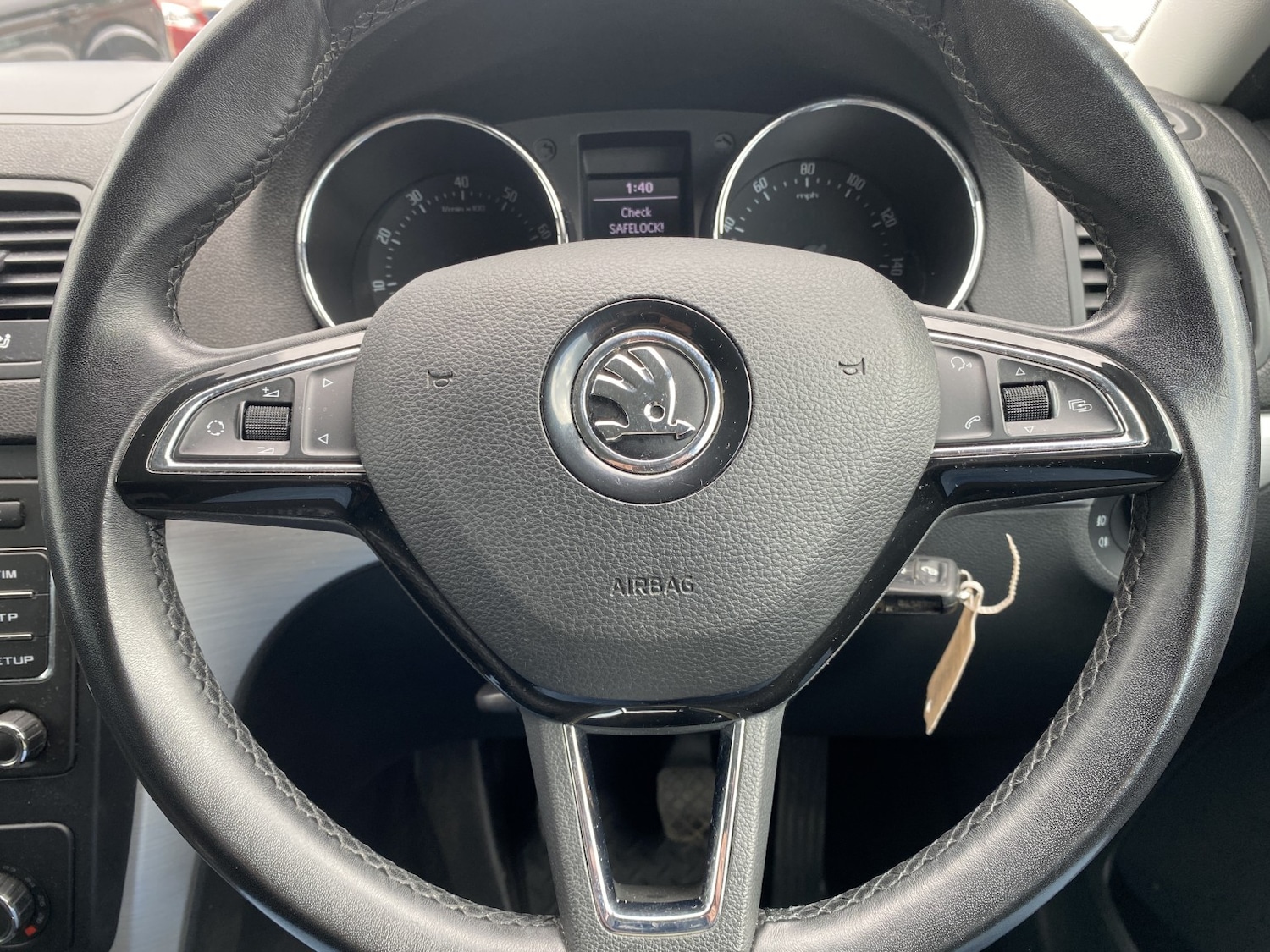 Used Skoda Yeti 2014 for sale - 76358066: Photo 27