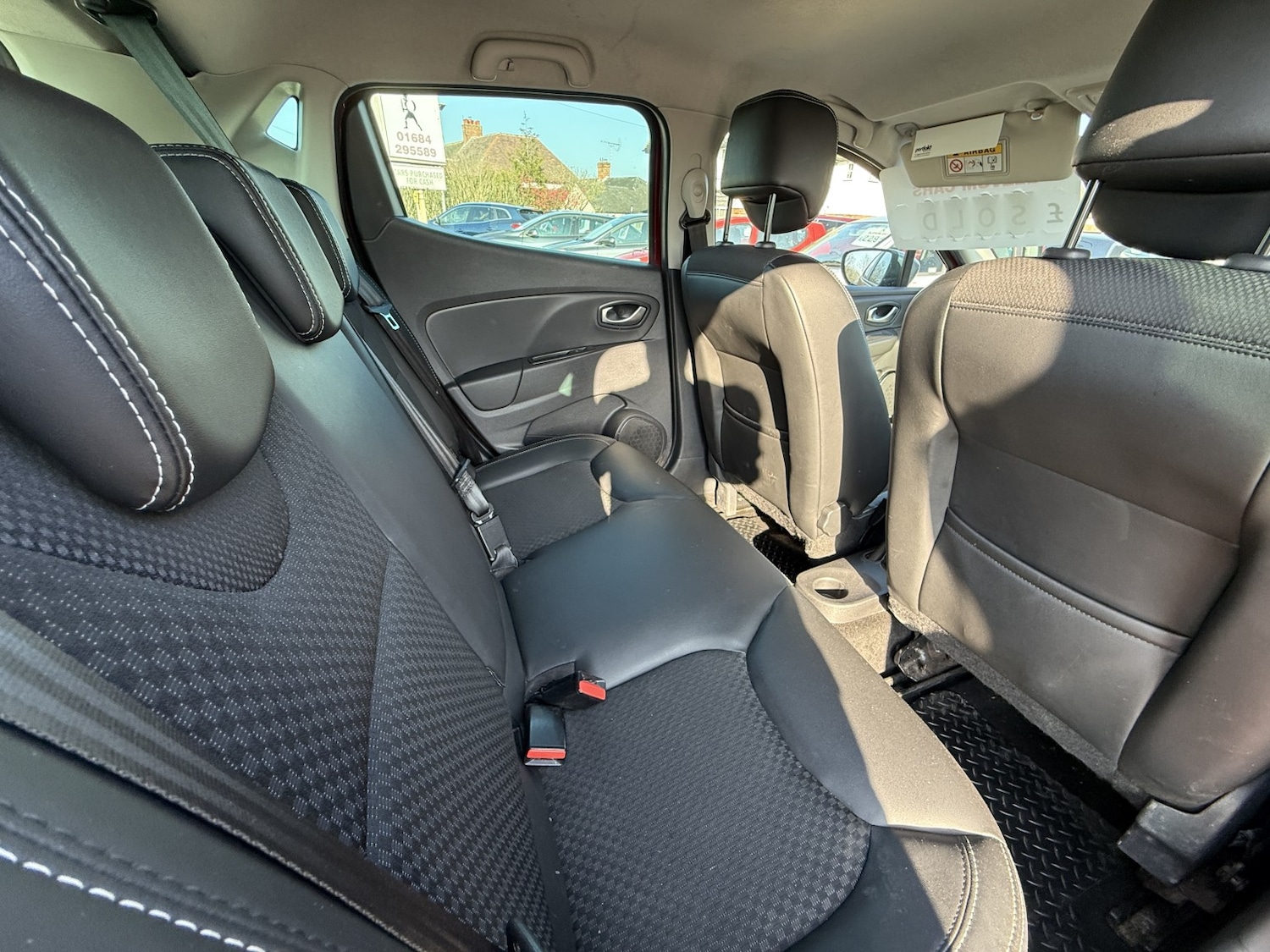 Used Renault Clio 2018 for sale - 76924331: Photo 12