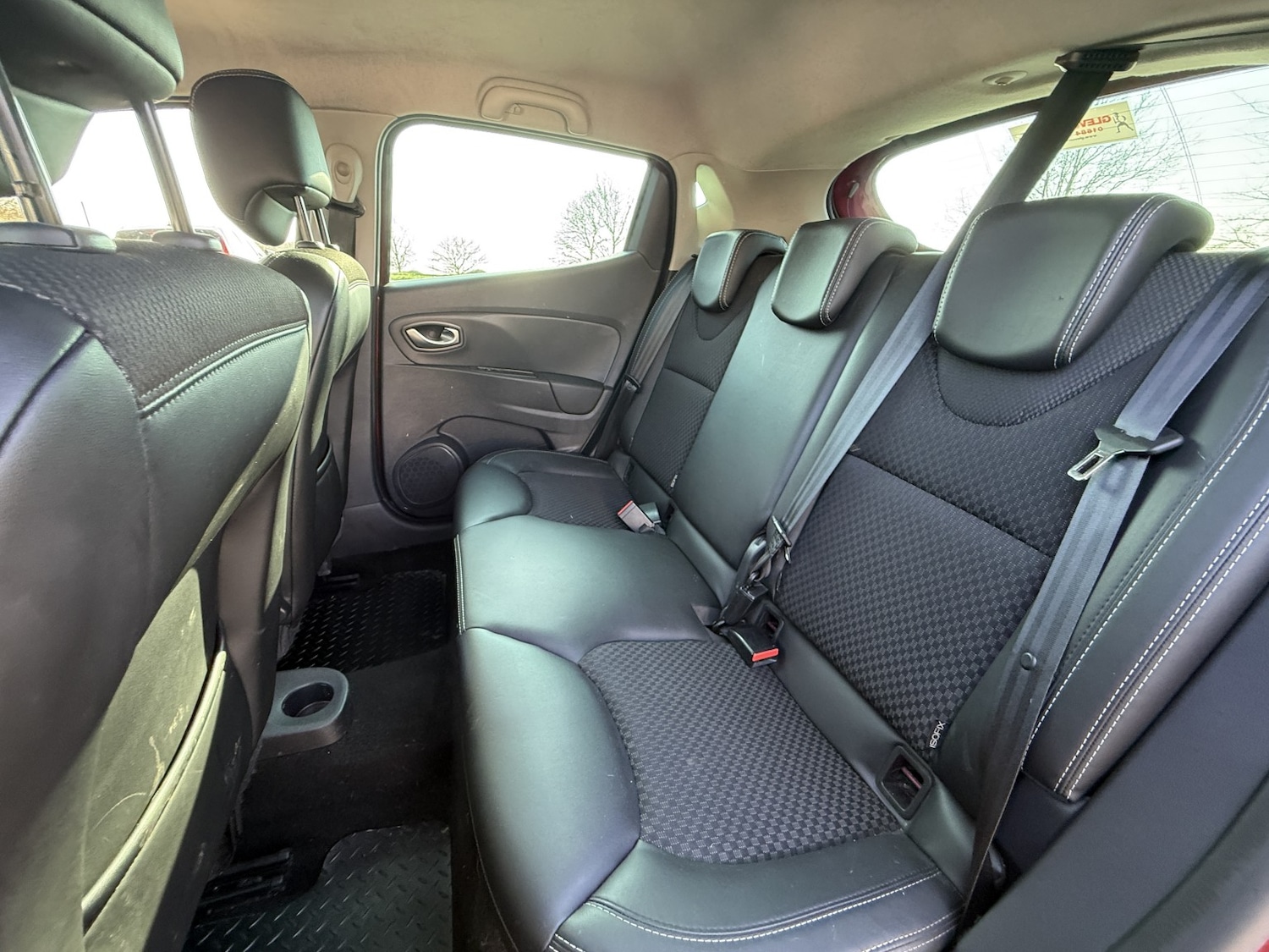 Used Renault Clio 2018 for sale - 76924331: Photo 16