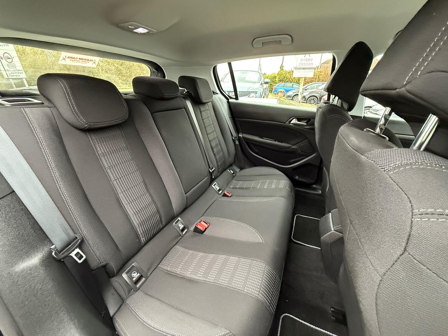 Used Peugeot 308 2017 for sale - 76794231: Photo 10