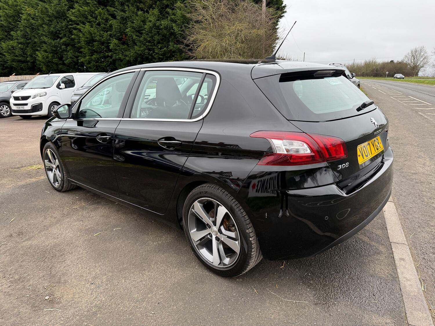 Used Peugeot 308 2017 for sale - 76794231: Photo 3