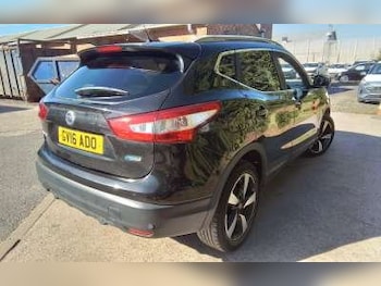 Used Nissan Qashqai 2016 for sale - 76082717: Photo