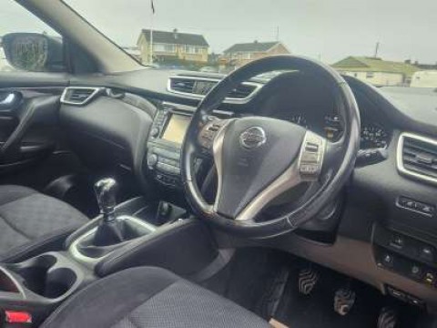 Used Nissan Qashqai 2016 for sale - 77668671: Photo 12