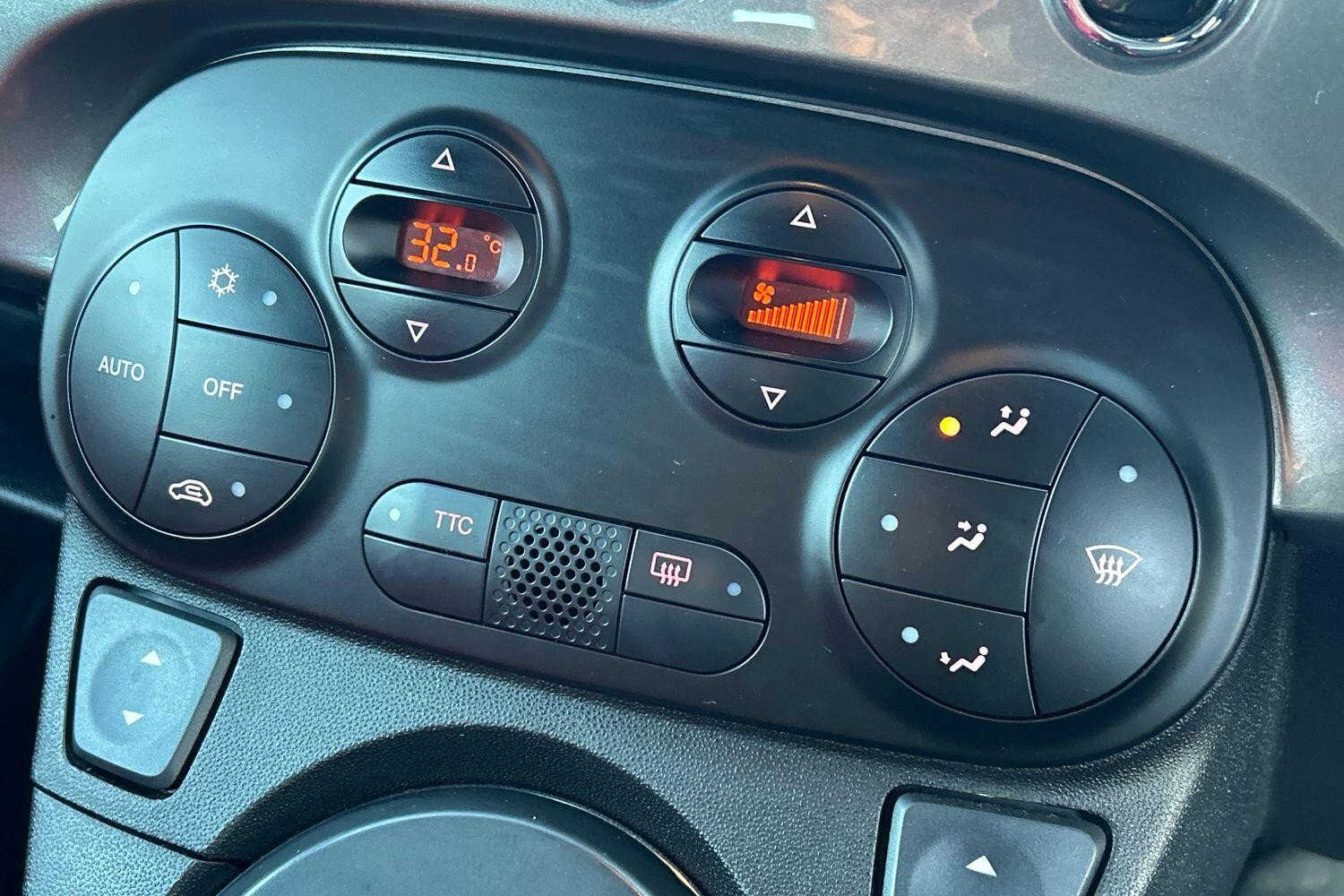 Used Abarth 500 2011 for sale - 77173167: Photo 8