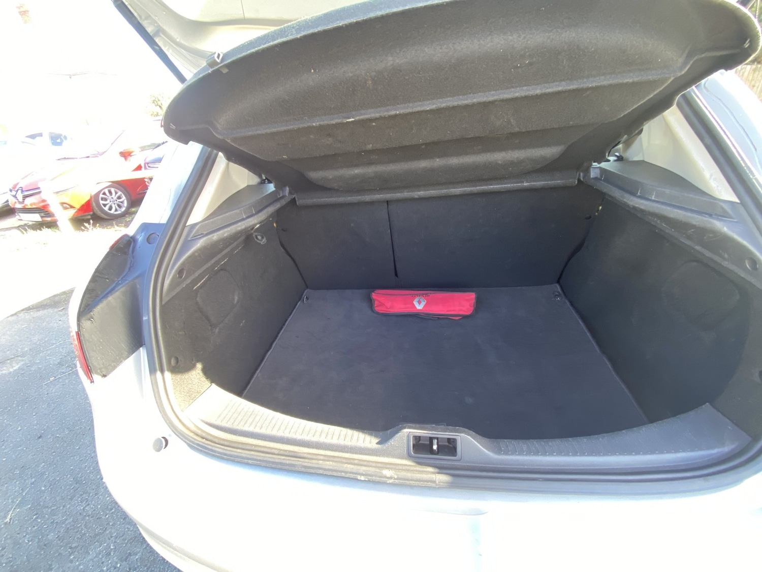 Used Renault Megane 2016 for sale - 76369309: Photo 8