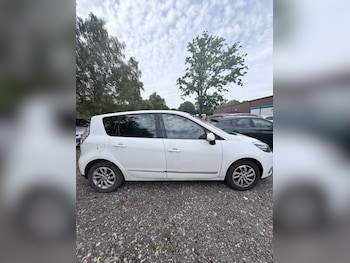 Used Renault Scenic 2016 for sale - 78829387: Photo