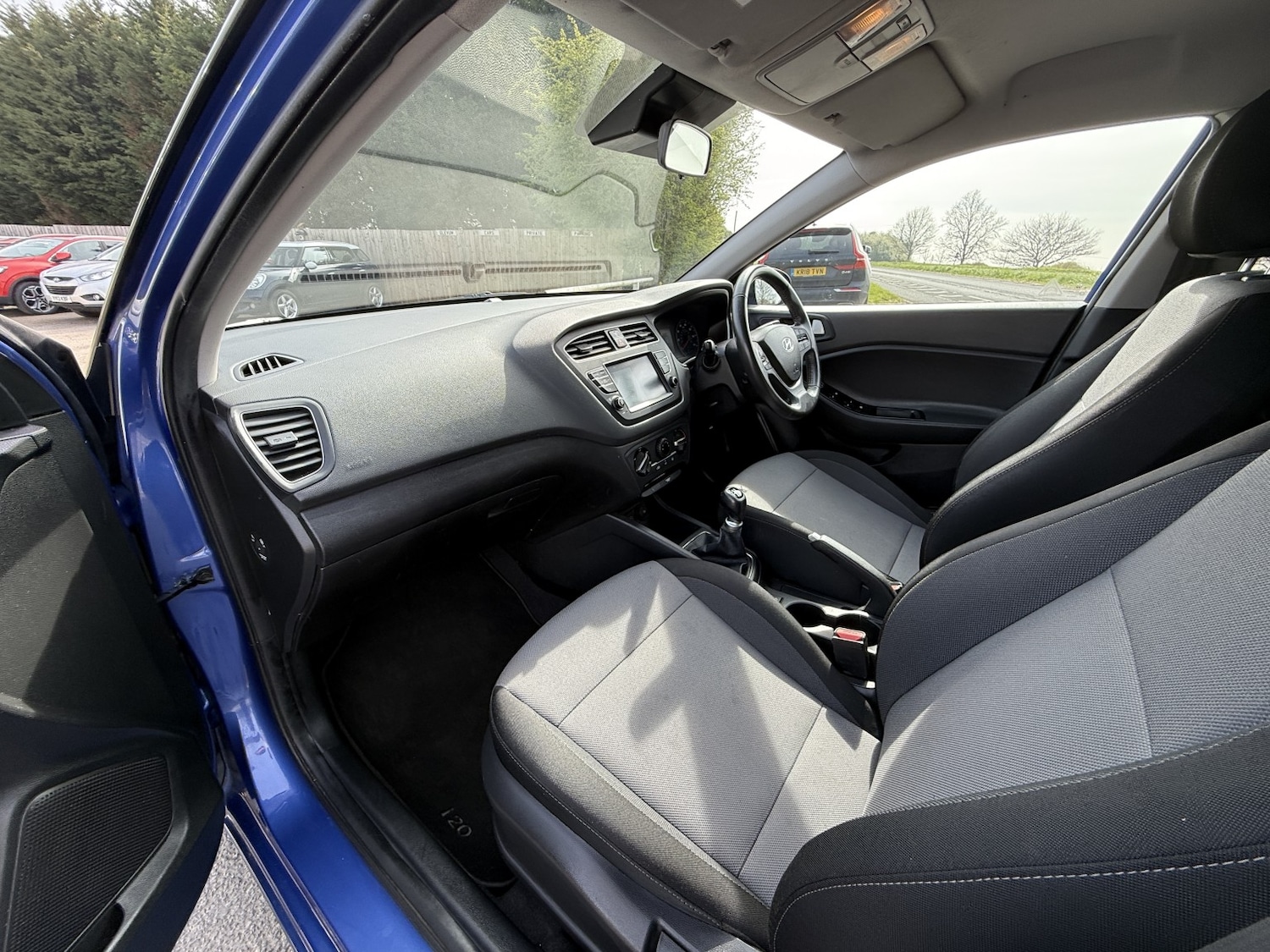 Used Hyundai i20 2019 for sale - 77961994: Photo 17