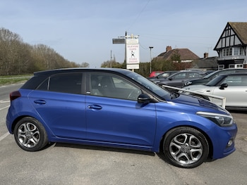 Used Hyundai i20 2019 for sale - 77961994: Photo