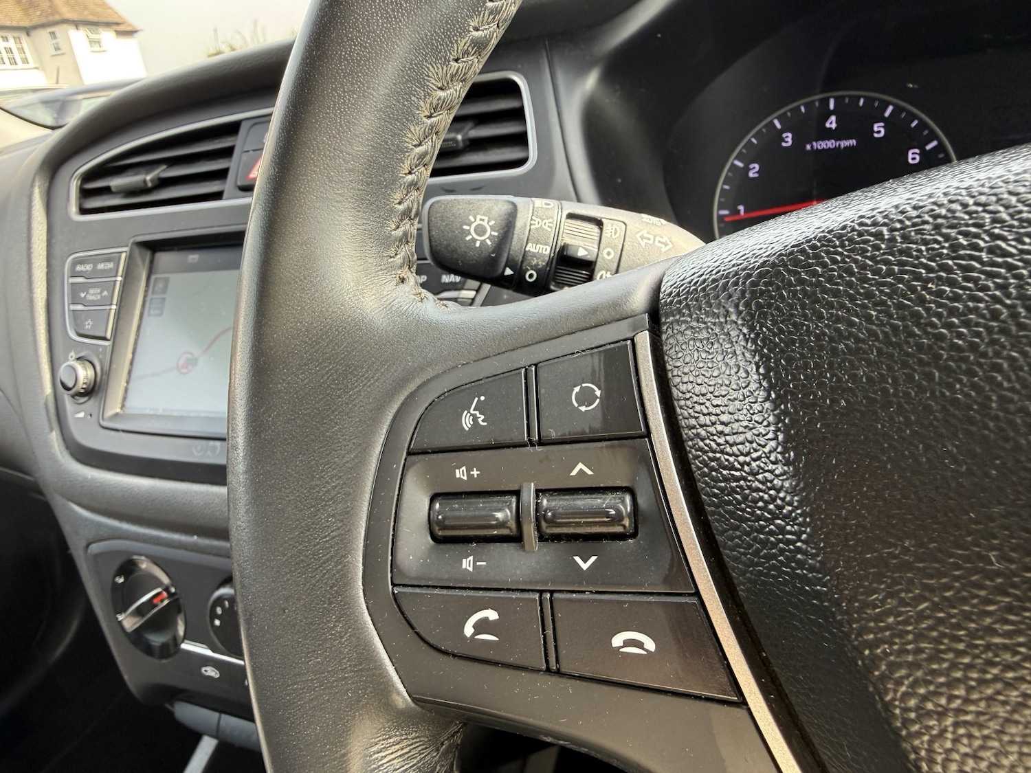 Used Hyundai i20 2019 for sale - 77961994: Photo 29