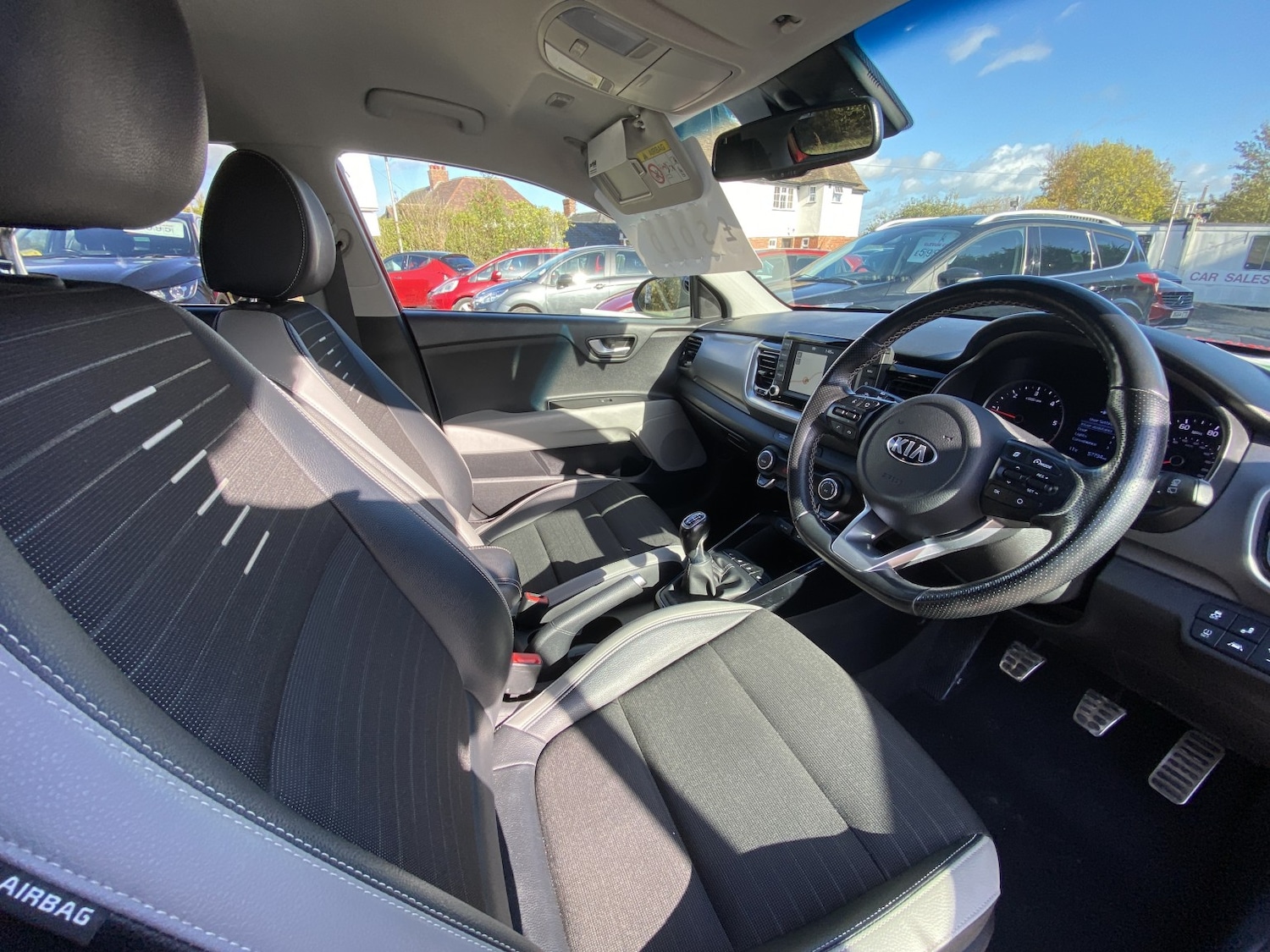 Used Kia Stonic 2018 for sale - 76120261: Photo 11