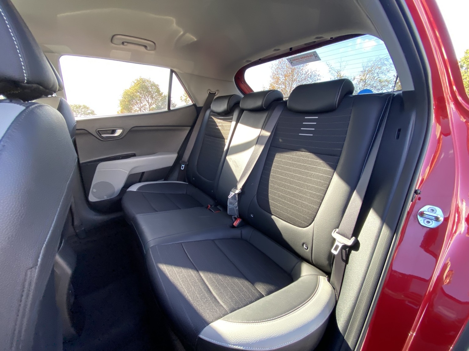 Used Kia Stonic 2018 for sale - 76120261: Photo 17